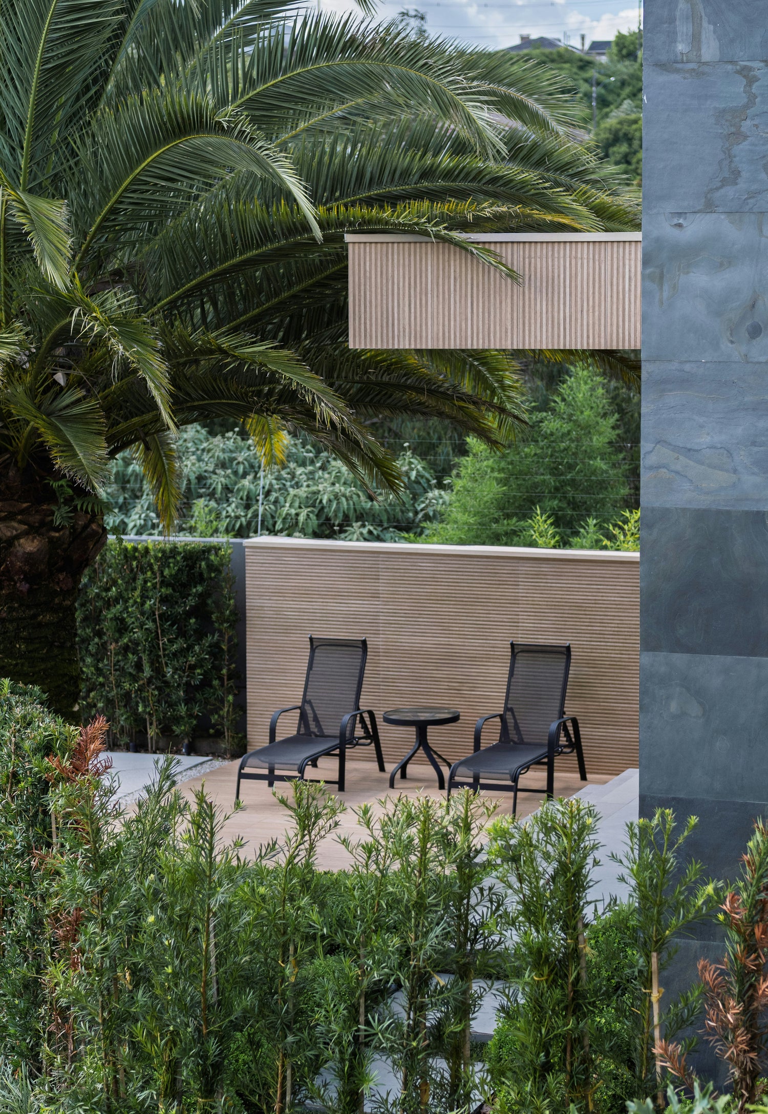 Garden Chairs & Loungers